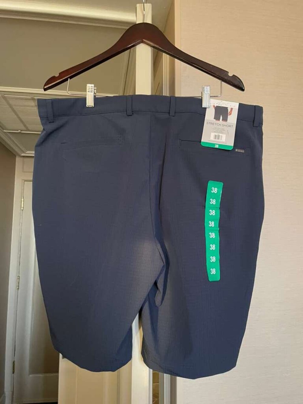 NWT! Greg Norman Stretch Short - Men's 38